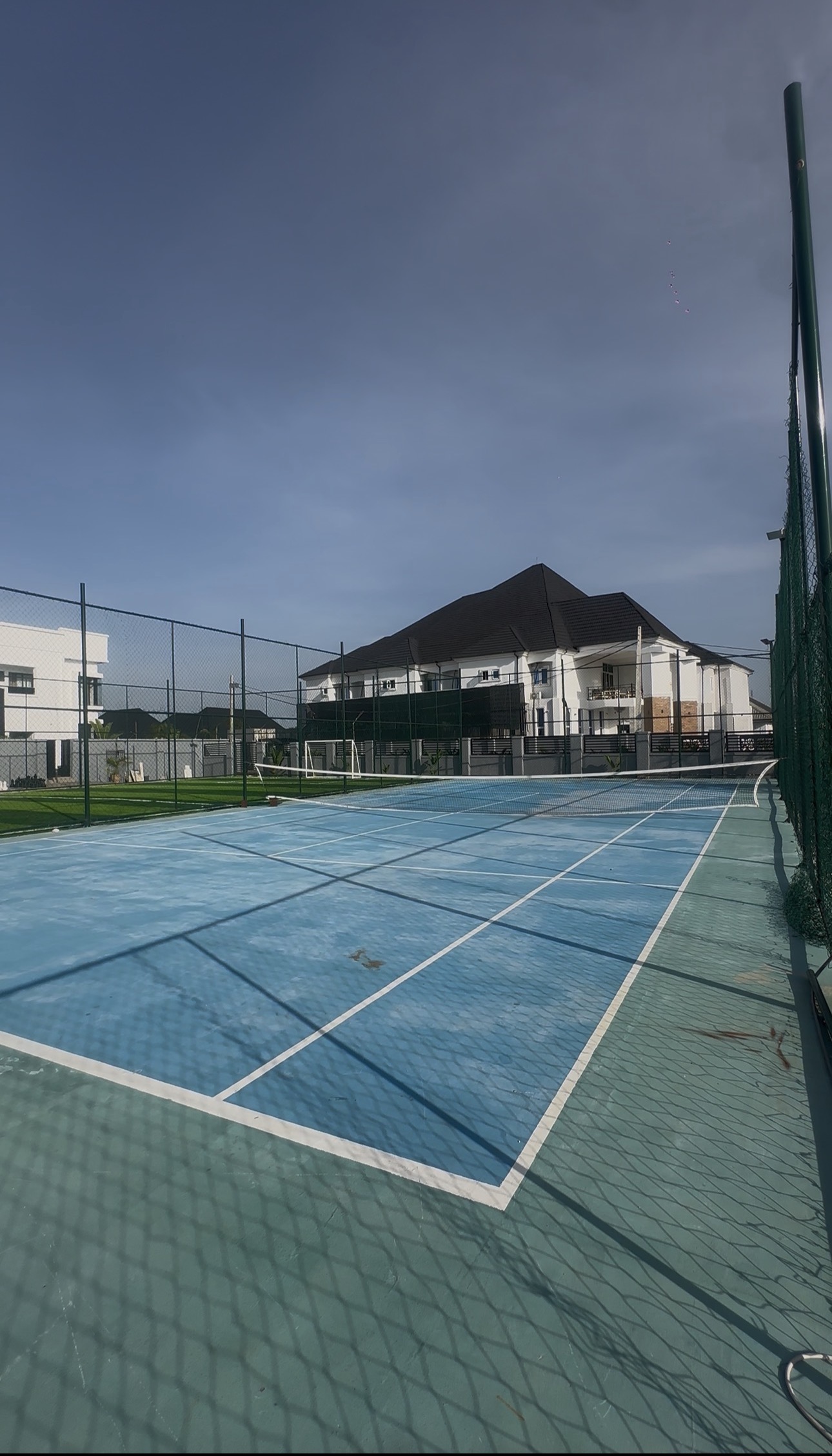 Monaliza Tennis Club seating